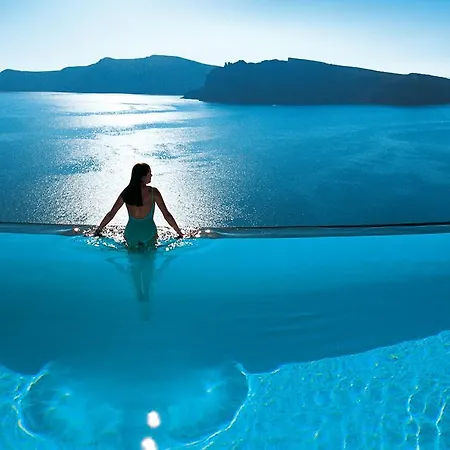 Hotel Perivolas 5*