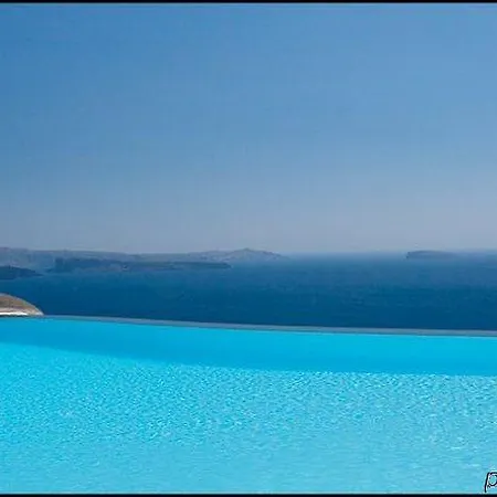 Perivolas 5* Oia (Santorini)